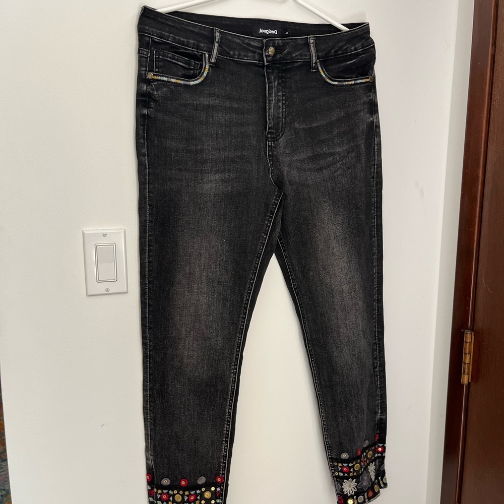 Desigual Black Cropped Jeans with Colorful Floral Embroidered hem